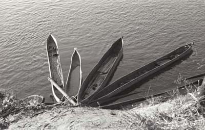 Candace Scharsu Photography - DUGOUTS, ZAMBEZI RIVER- ZAMBIA, SOUTHERN AFRICA - 2004